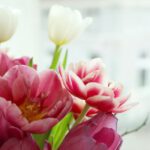 Het belang van rouwbloemen op een uitvaart